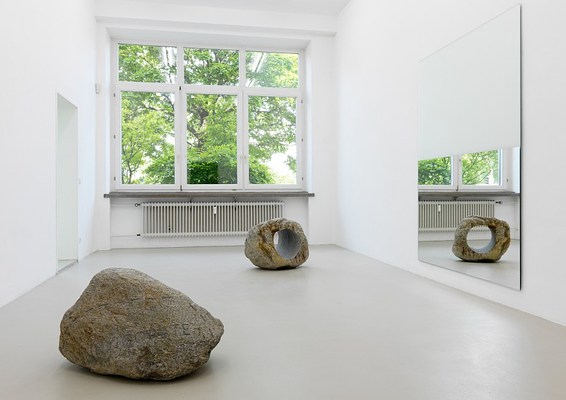 Image 4 of 8