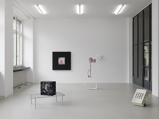 Image 1 of 6