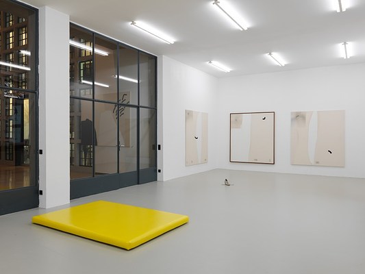 Image 2 of 7