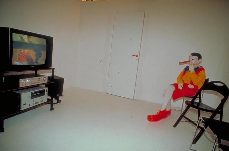 Paul McCarthy, Pinocchio Pipenose Householdilemma at Air de Paris, photo 3