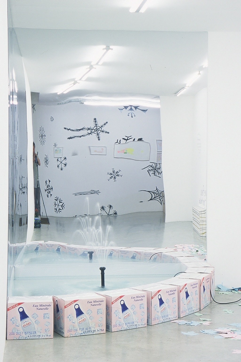 Rob Pruitt, Lily van der Stokker, Untitled at Air de Paris, photo 4