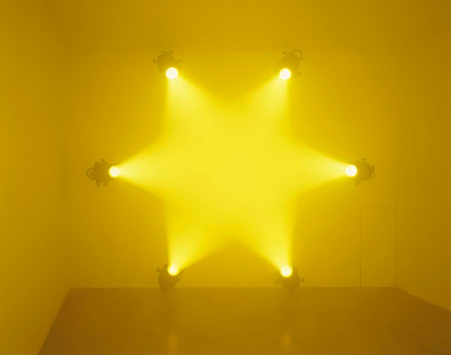 Ann Veronica Janssens, Avril at Air de Paris, photo 2