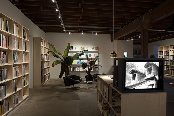 Image 21 of 27