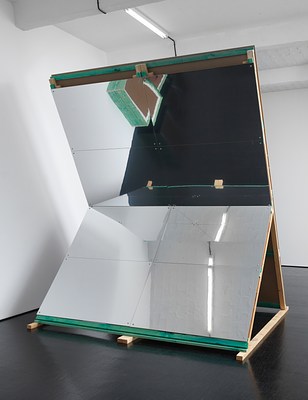 Image 4 of 17