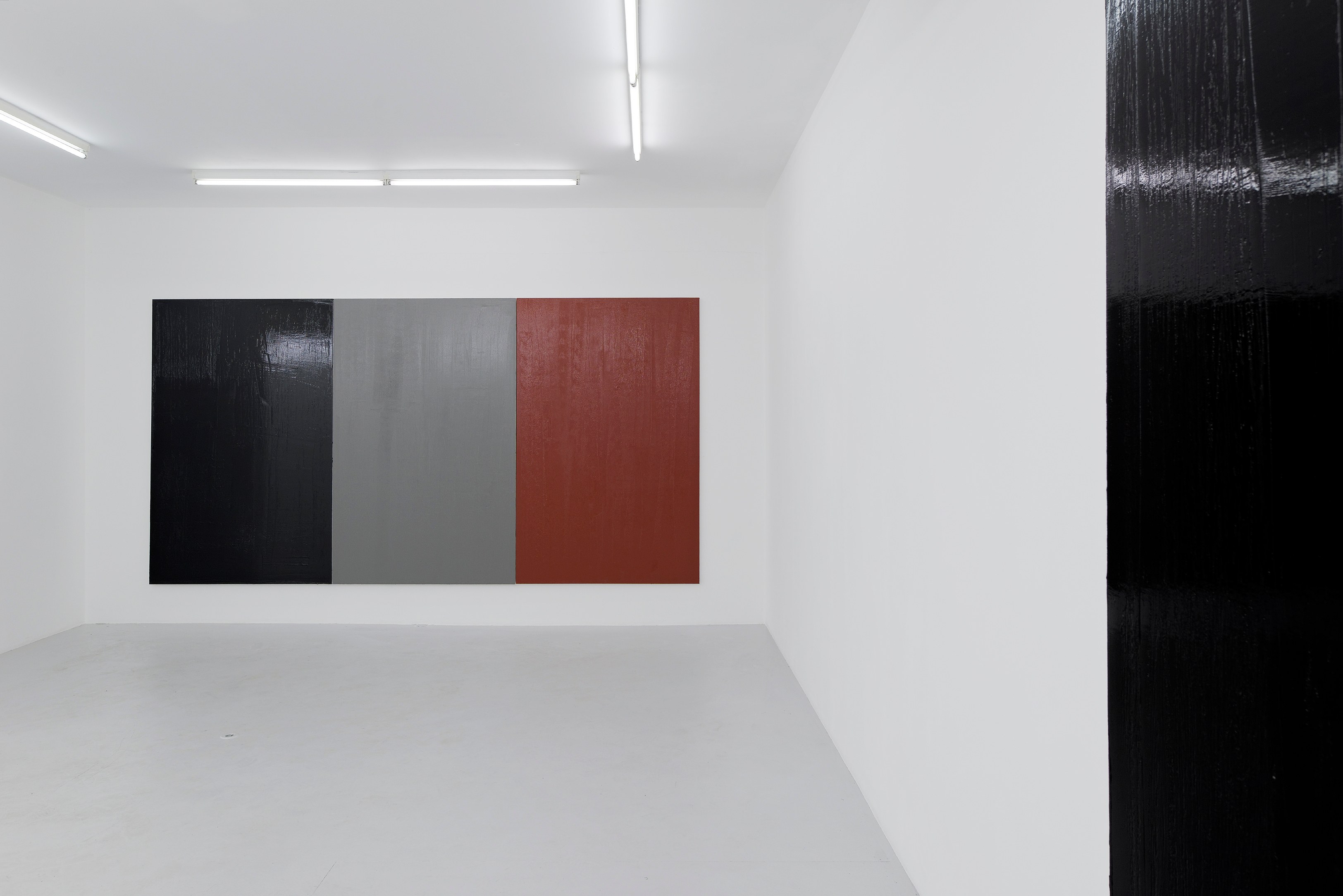 Claire Fontaine, Love is never enough at Air de Paris, photo 16