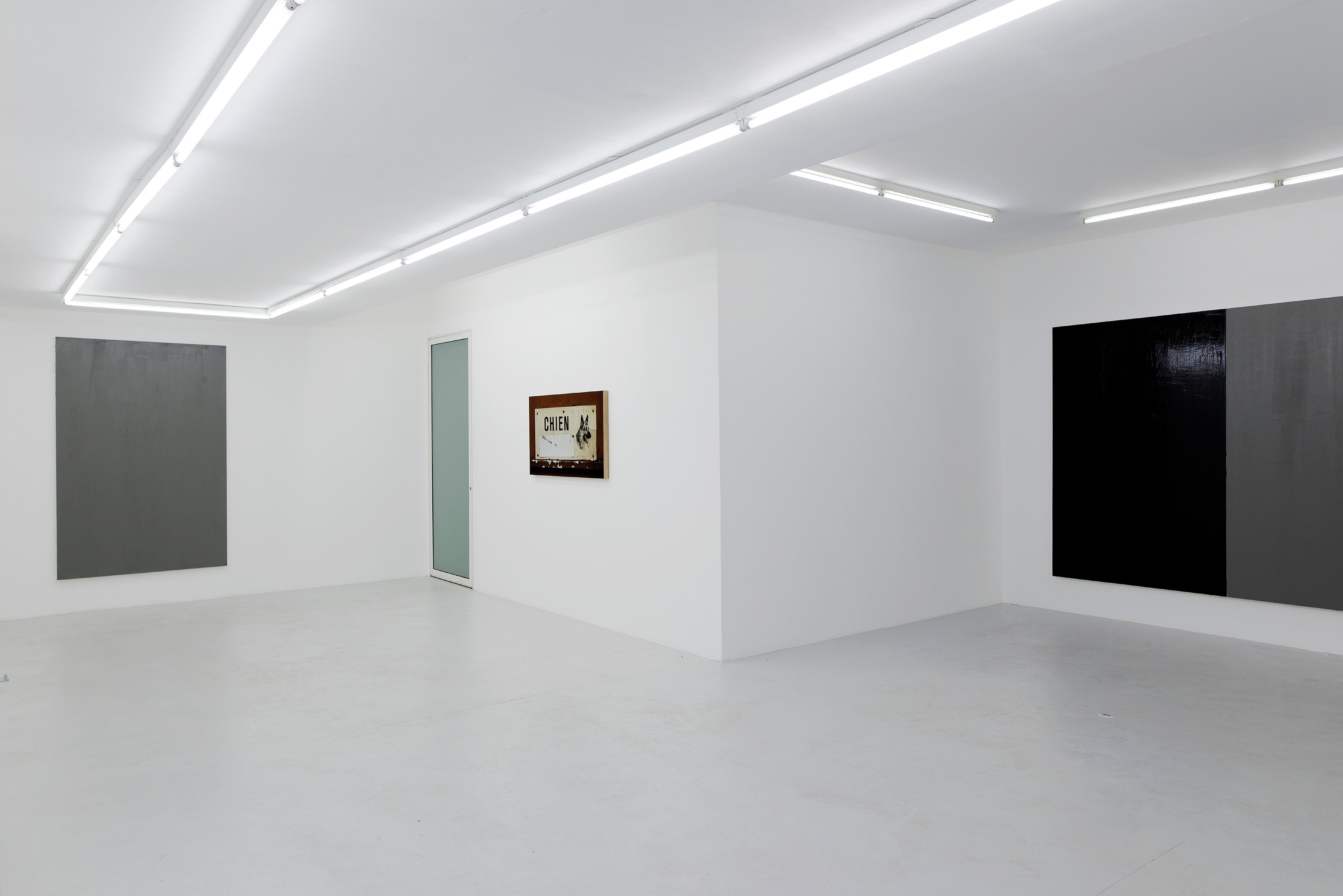 Claire Fontaine, Love is never enough at Air de Paris, photo 15