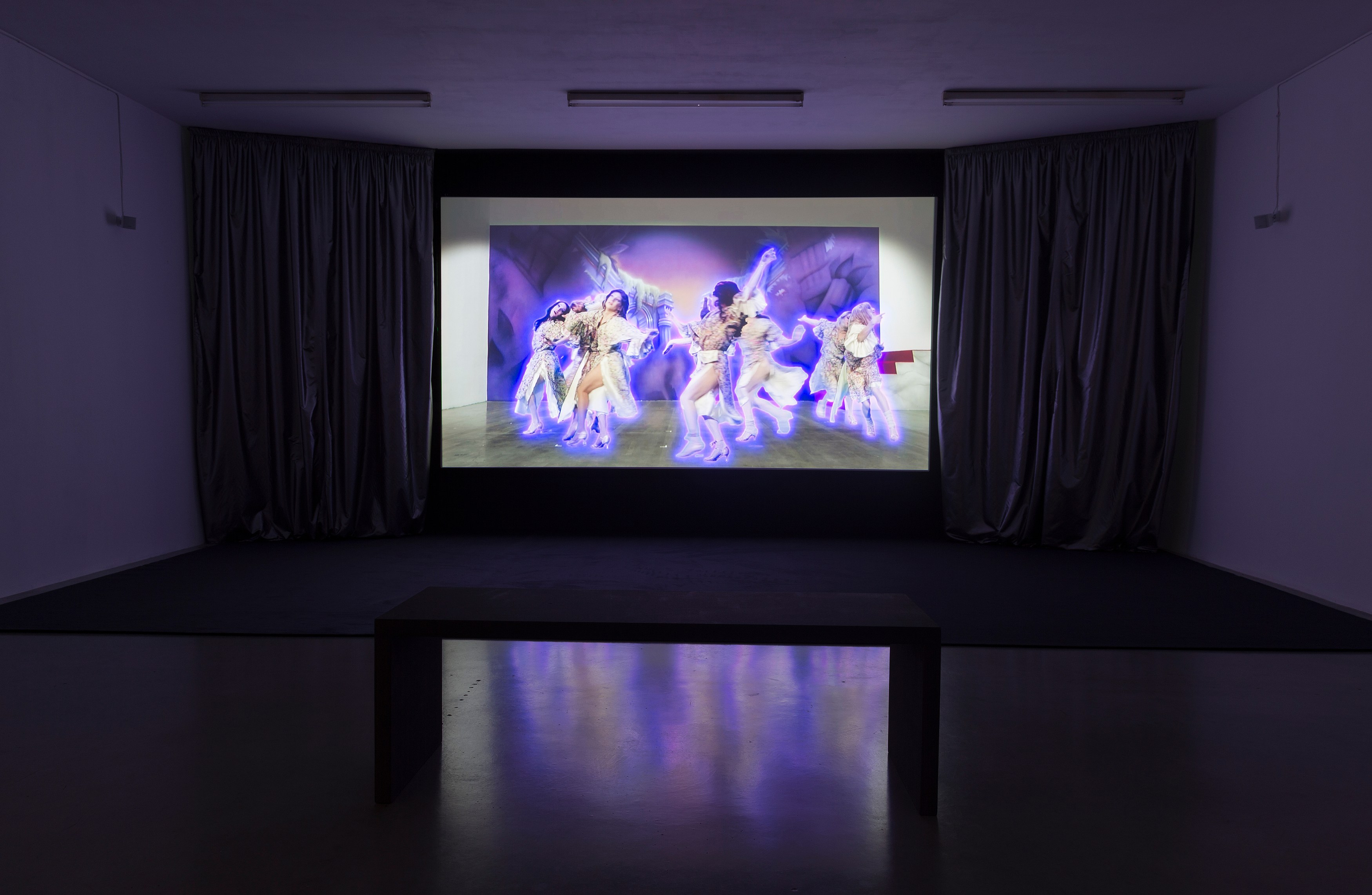Brice Dellsperger, Kira vs Carrie at Air de Paris, photo 2