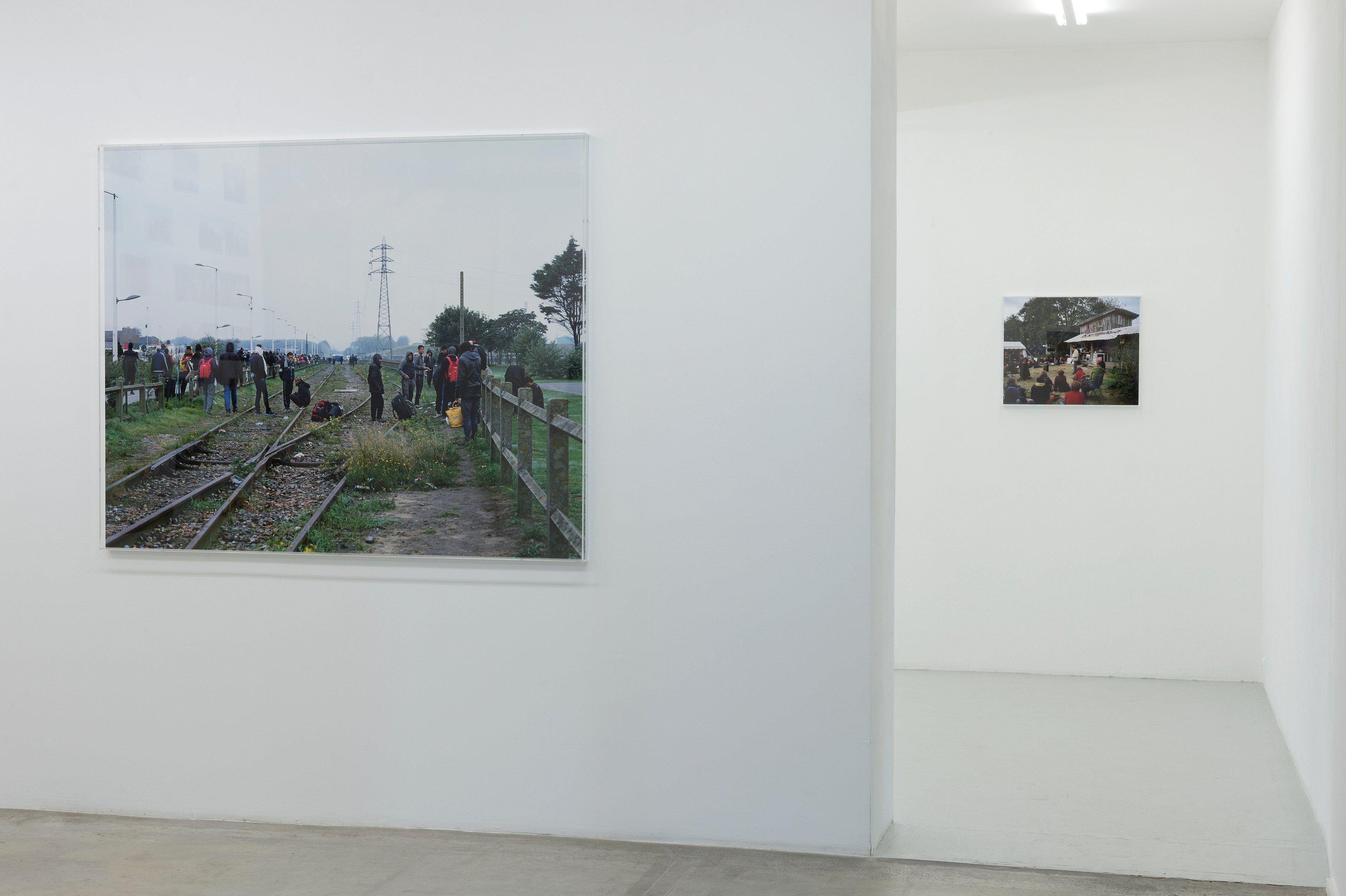 Bruno Serralongue, Chemins cherchés, chemins perdus, transgressions at Air de Paris, photo 14