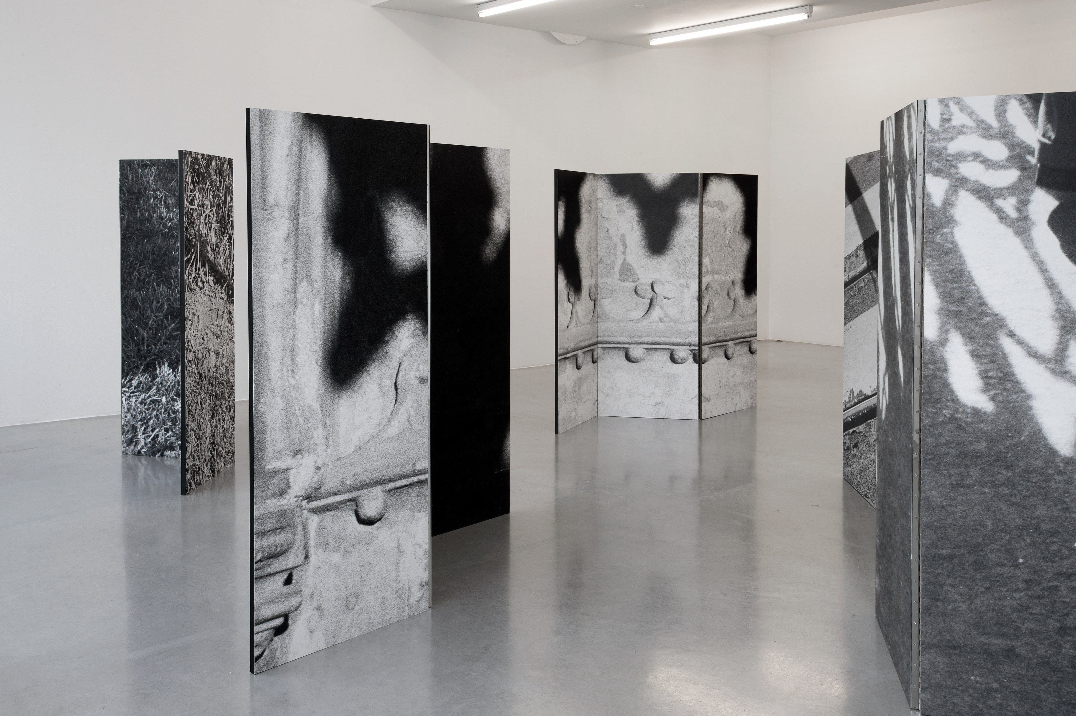 Jef Geys, Paravents (As Sombras de Lisboa) at Air de Paris, photo 10