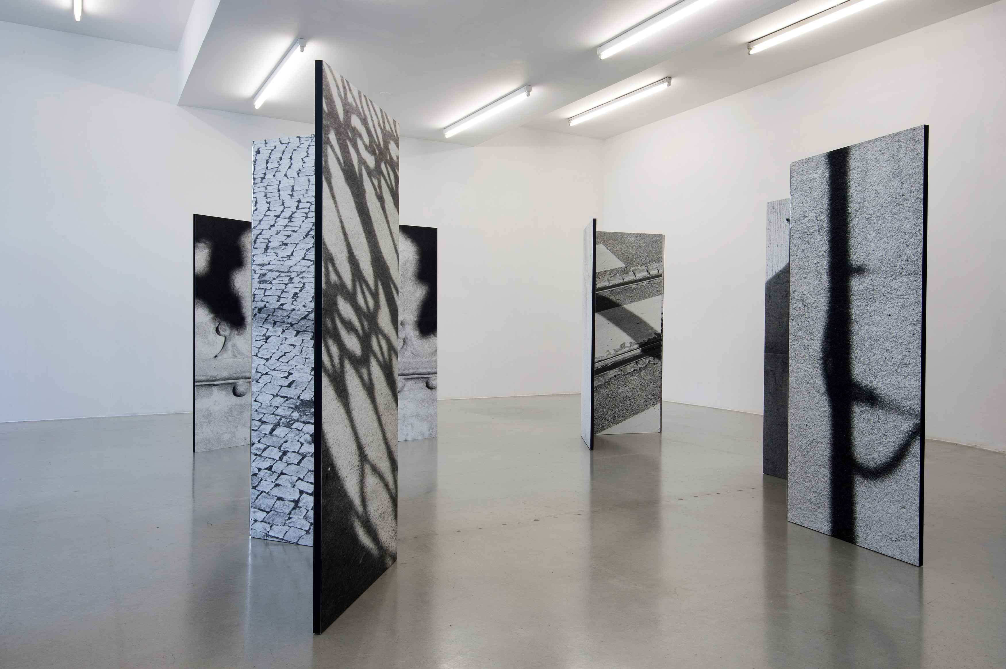 Jef Geys, Paravents (As Sombras de Lisboa) at Air de Paris, photo 11