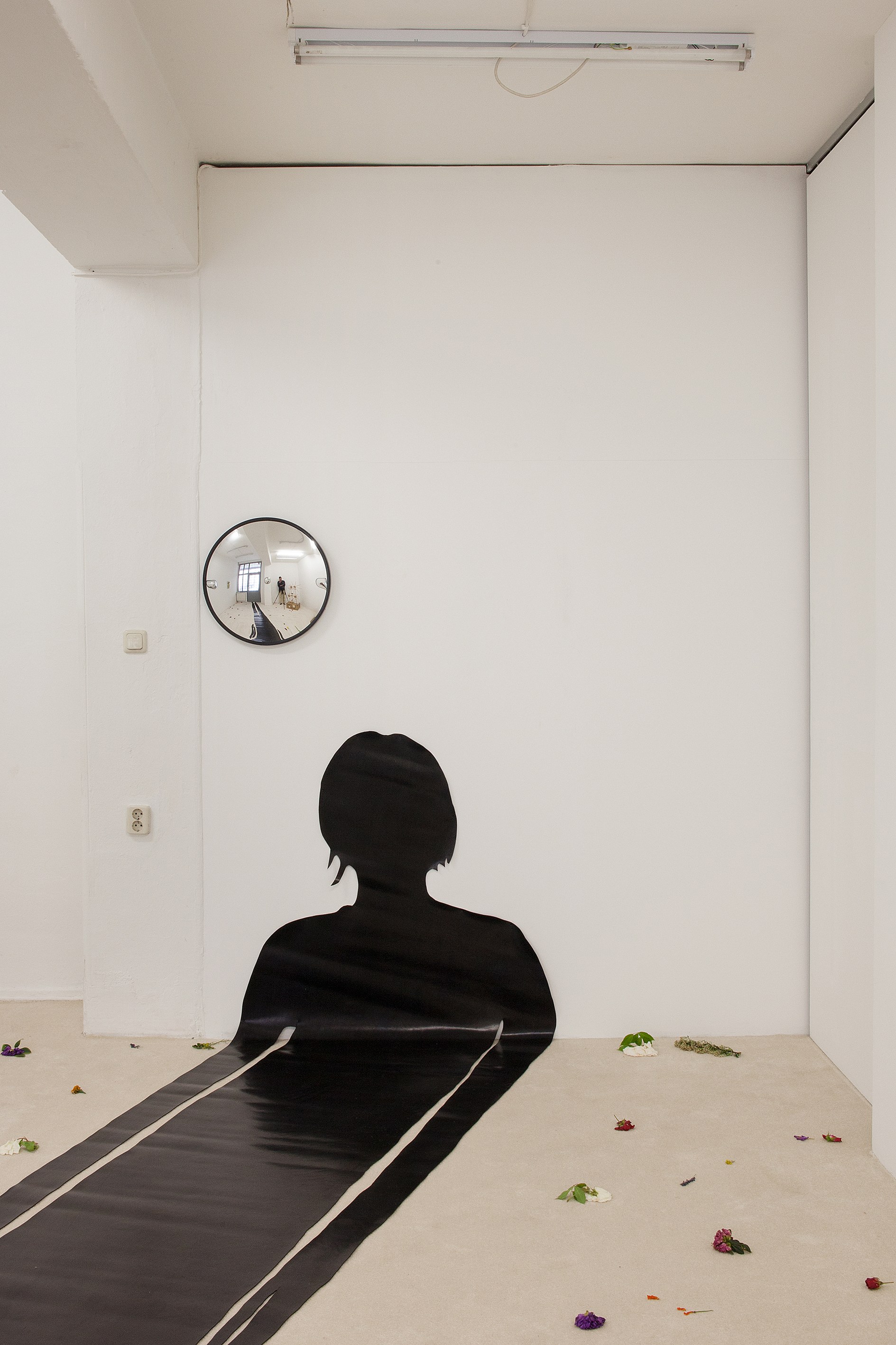 Angharad Williams, Without the Scales at Schiefe Zähne, photo 14