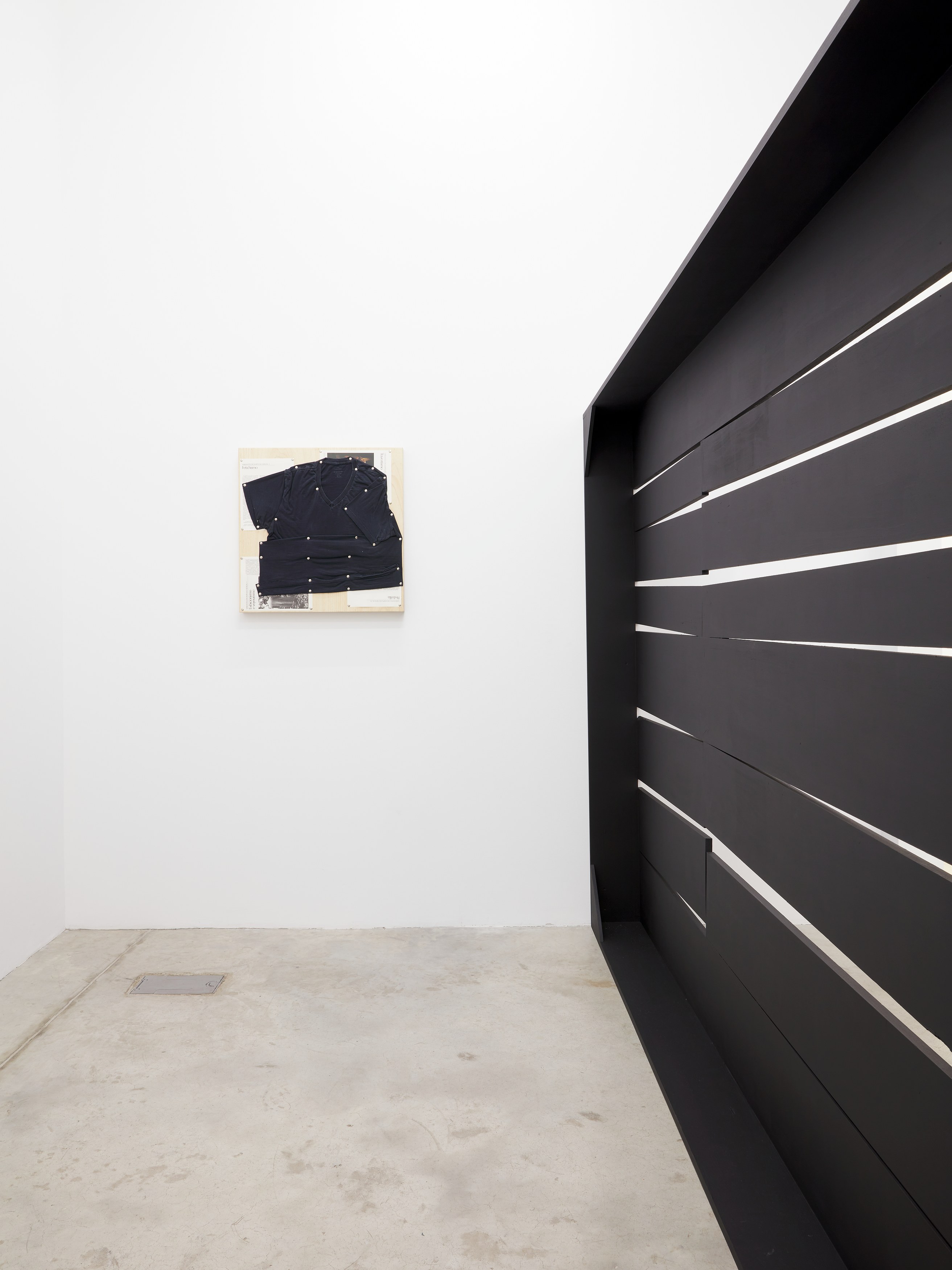 Tom Burr, Hélio-centricities (New York) at Bortolami, photo 6