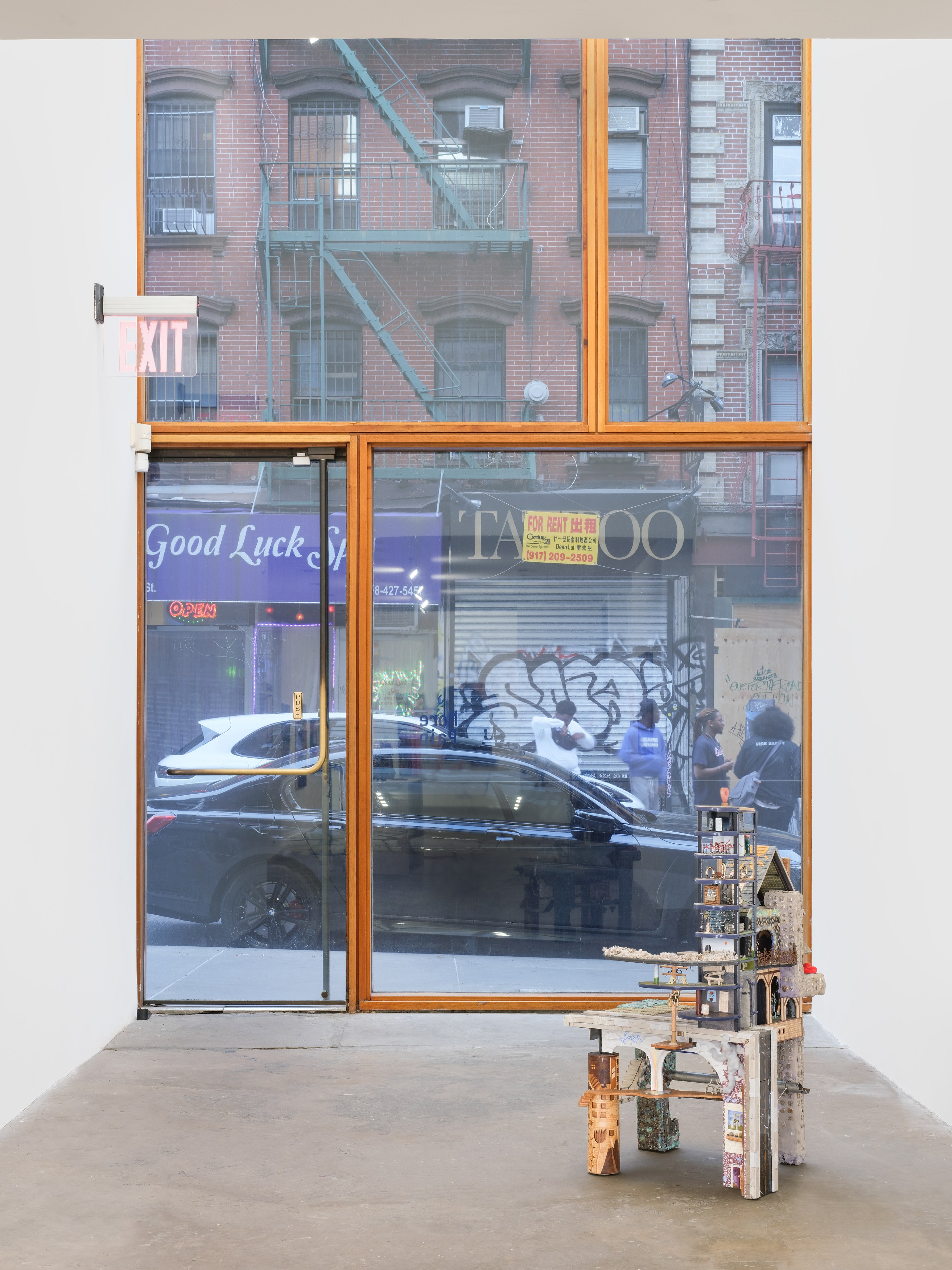 Marc Librizzi, More Chairs About Buildings and Homes at Harkawik, photo 4