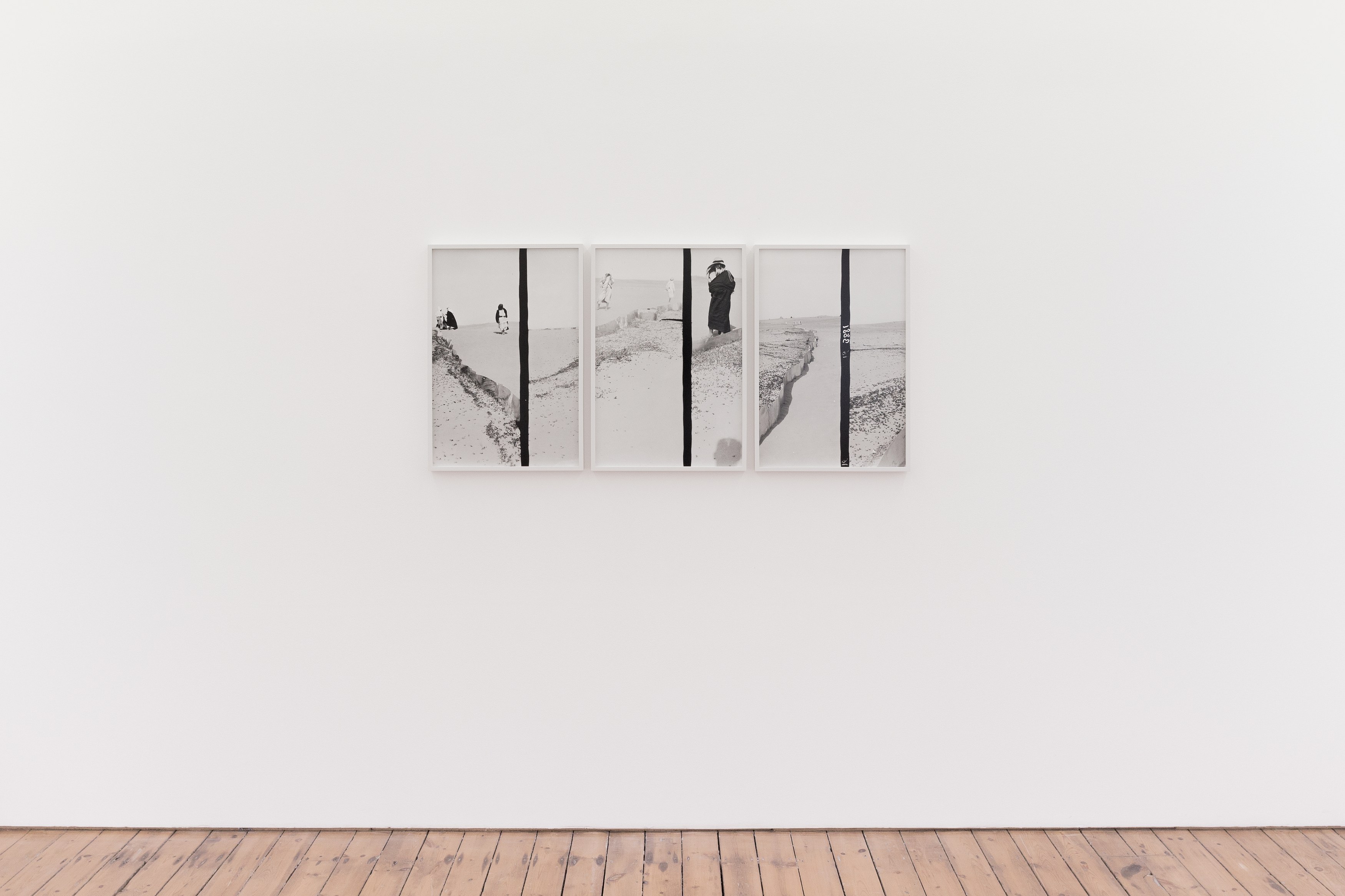 Lisa Oppenheim, The American Colony at The Approach, photo 11
