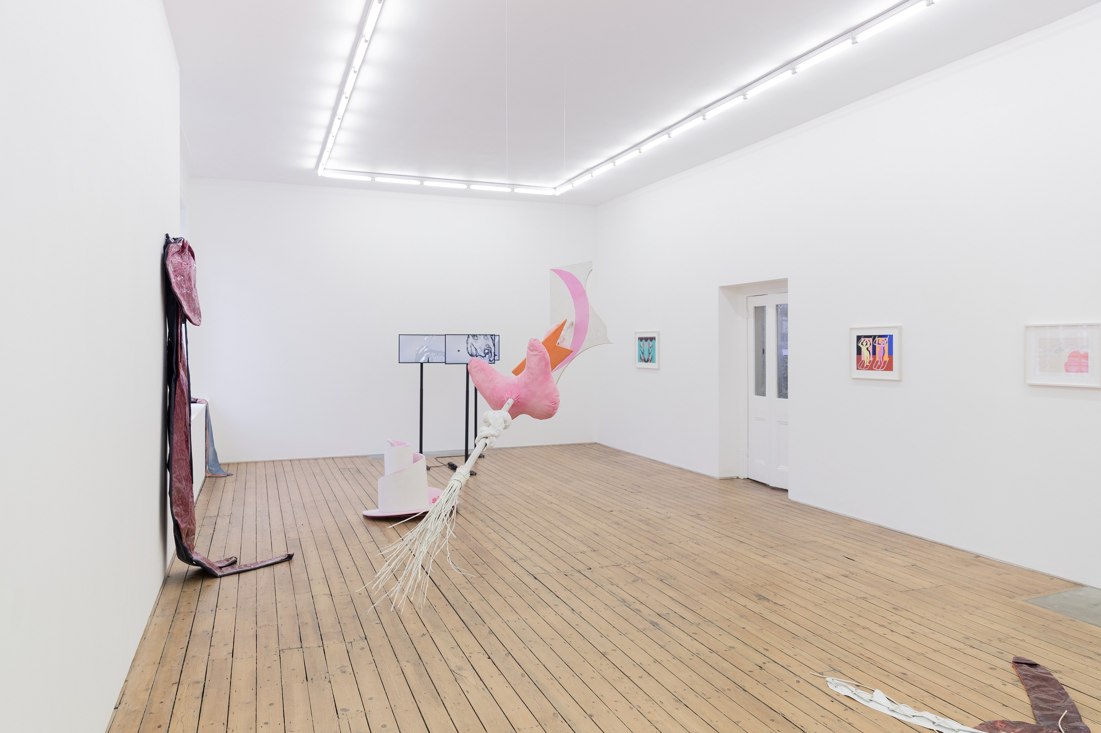 Sascha Braunig, Sandra Mujinga, Maria Pinińska-Bereś, SHAPESHIFTERS at The Approach, photo 6