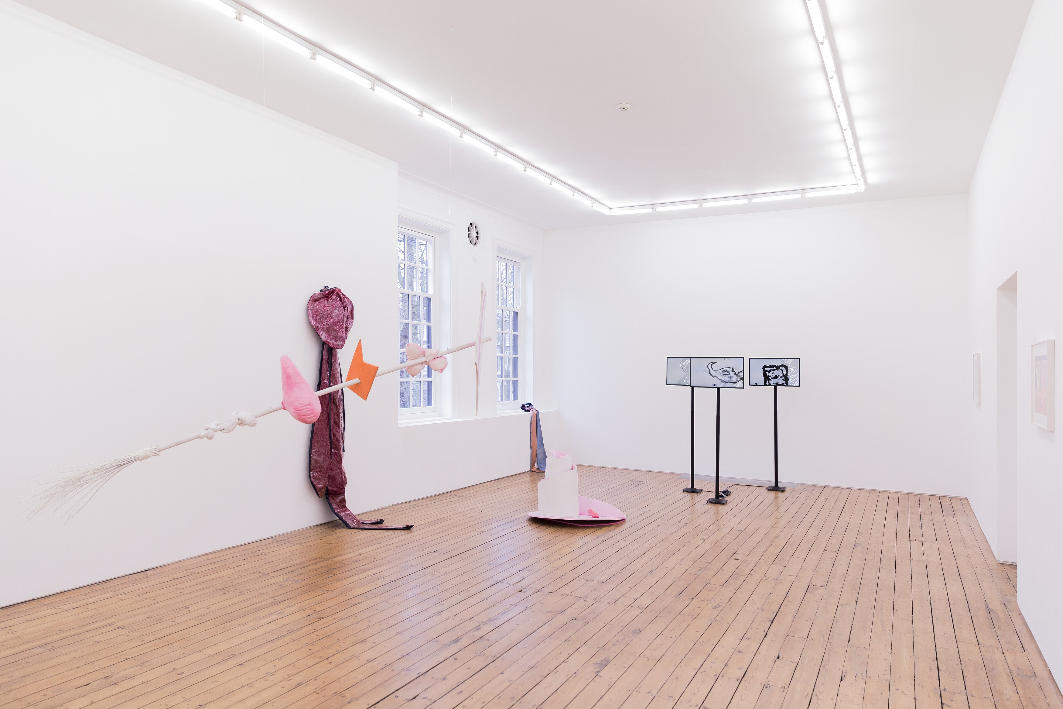 Sascha Braunig, Sandra Mujinga, Maria Pinińska-Bereś, SHAPESHIFTERS at The Approach, photo 9