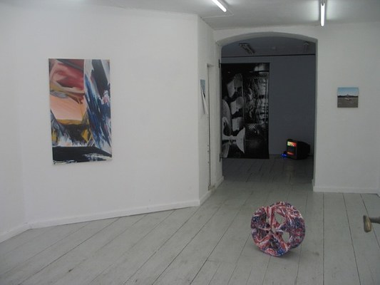 Image 2 of 9