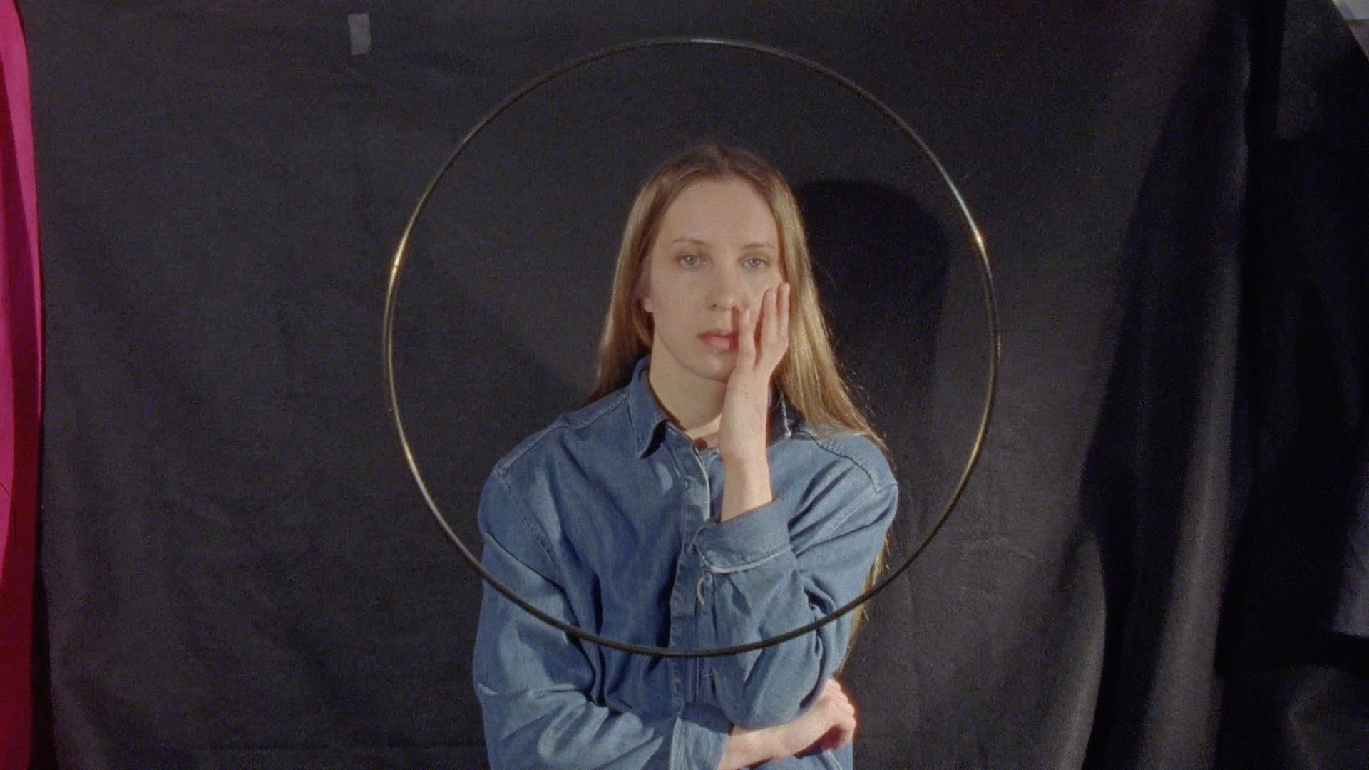 Sara Cwynar, Rose Gold at The Approach, photo 12