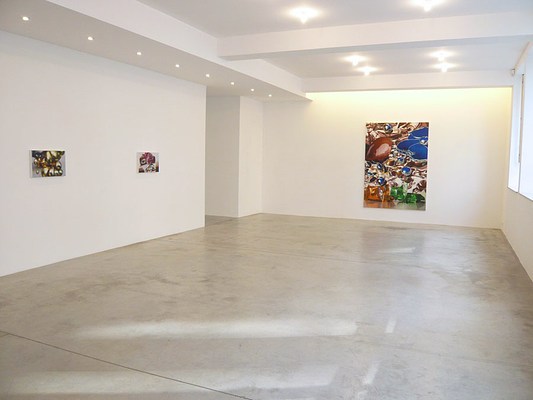 Image 2 of 6