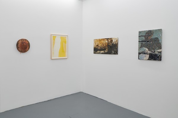 Image 4 of 39