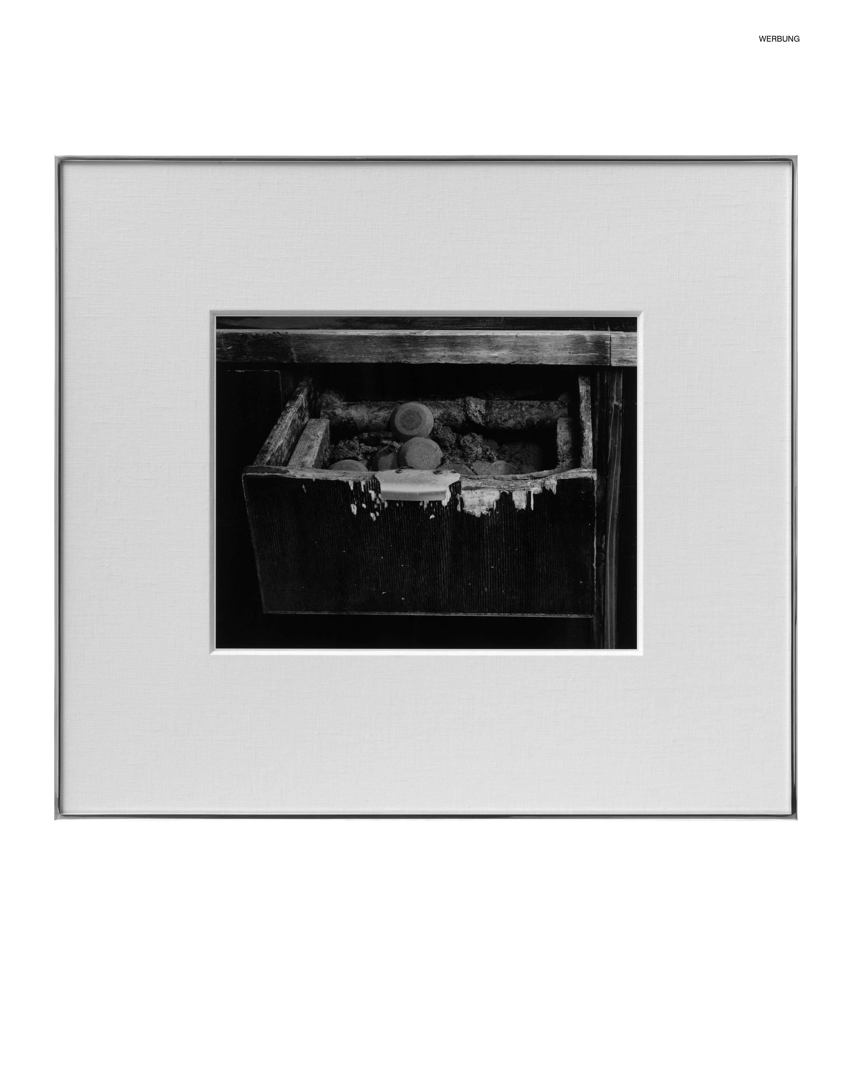 Christopher Williams, Werbung: Adapted for Use and Provisional Prop, A 48-Hour Display of Quality Framing Materials at Sammlung Haubrok and Paris Bar, Berlin, photo 26
