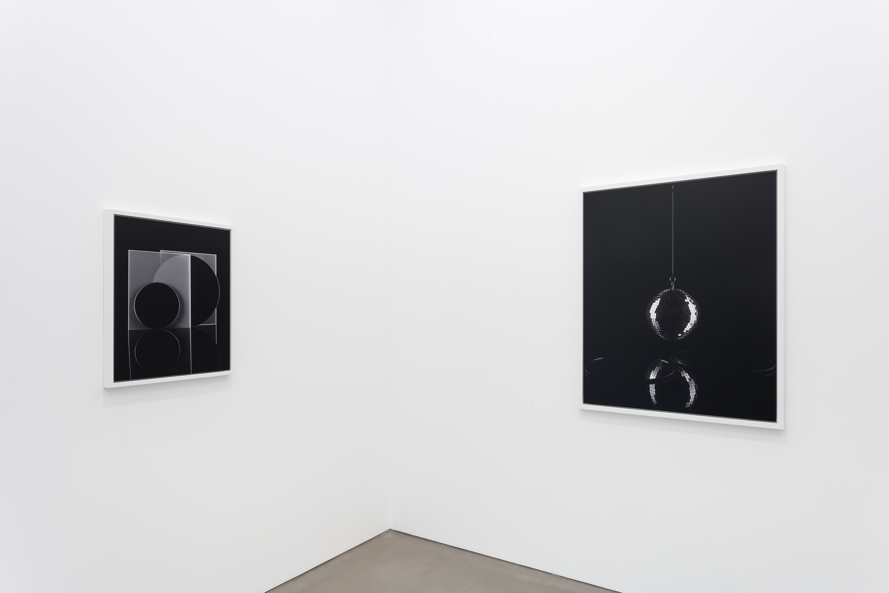 Sarah Jones, Hall of Mirrors at Studio M, photo 4