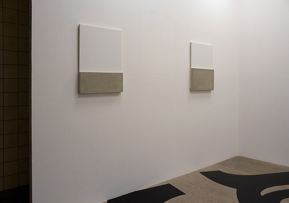 Image 2 of 16