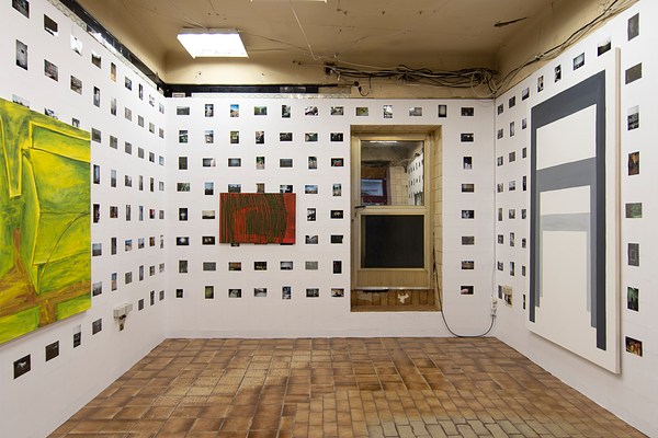 Image 2 of 40