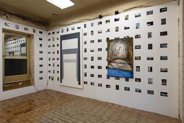 Image 3 of 40