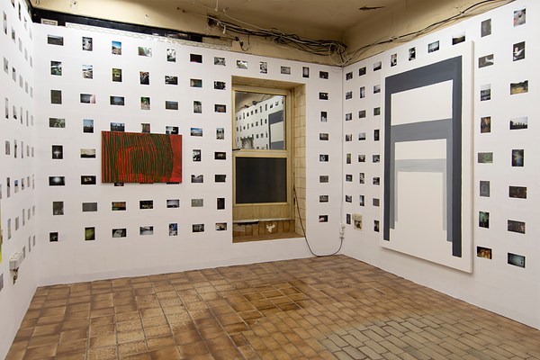 Image 11 of 40