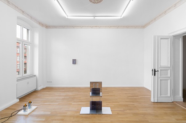 Image 4 of 8