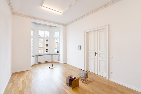 Image 7 of 8