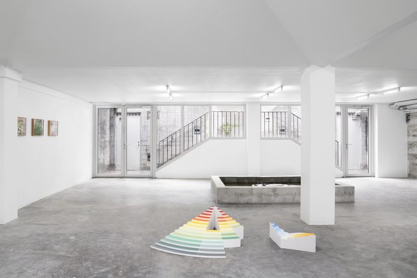 Image 7 of 28