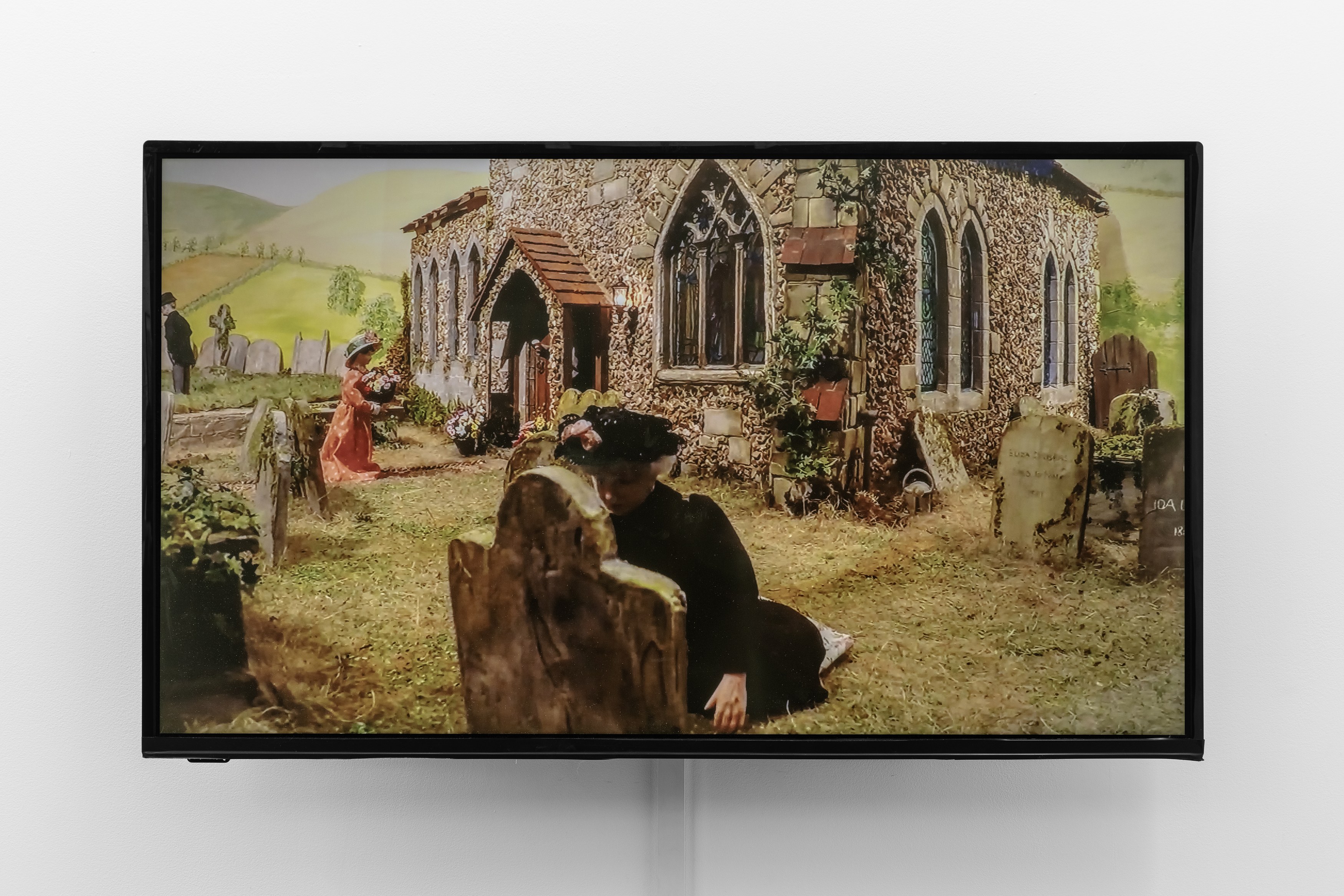 Hannah Quinlan & Rosie Hastings, Disgrace at Arcadia Missa, photo 4