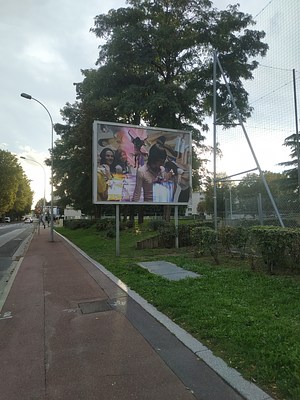 Image 4 of 40