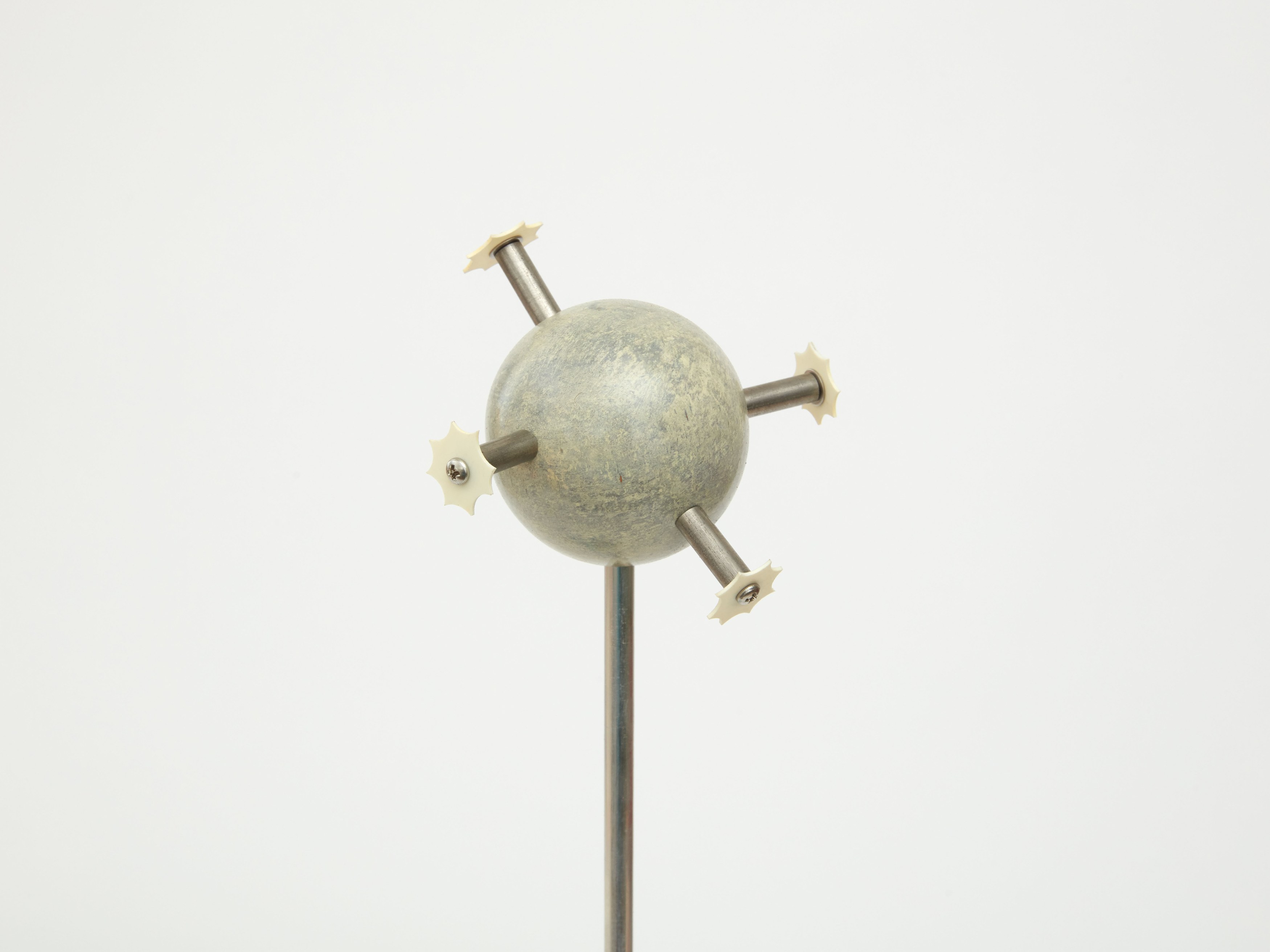 Naoki Sutter-Shudo, Sculpture at Tragic Venus, CELESTE | data center Marilyn, Champs-sur-Marne, photo 9