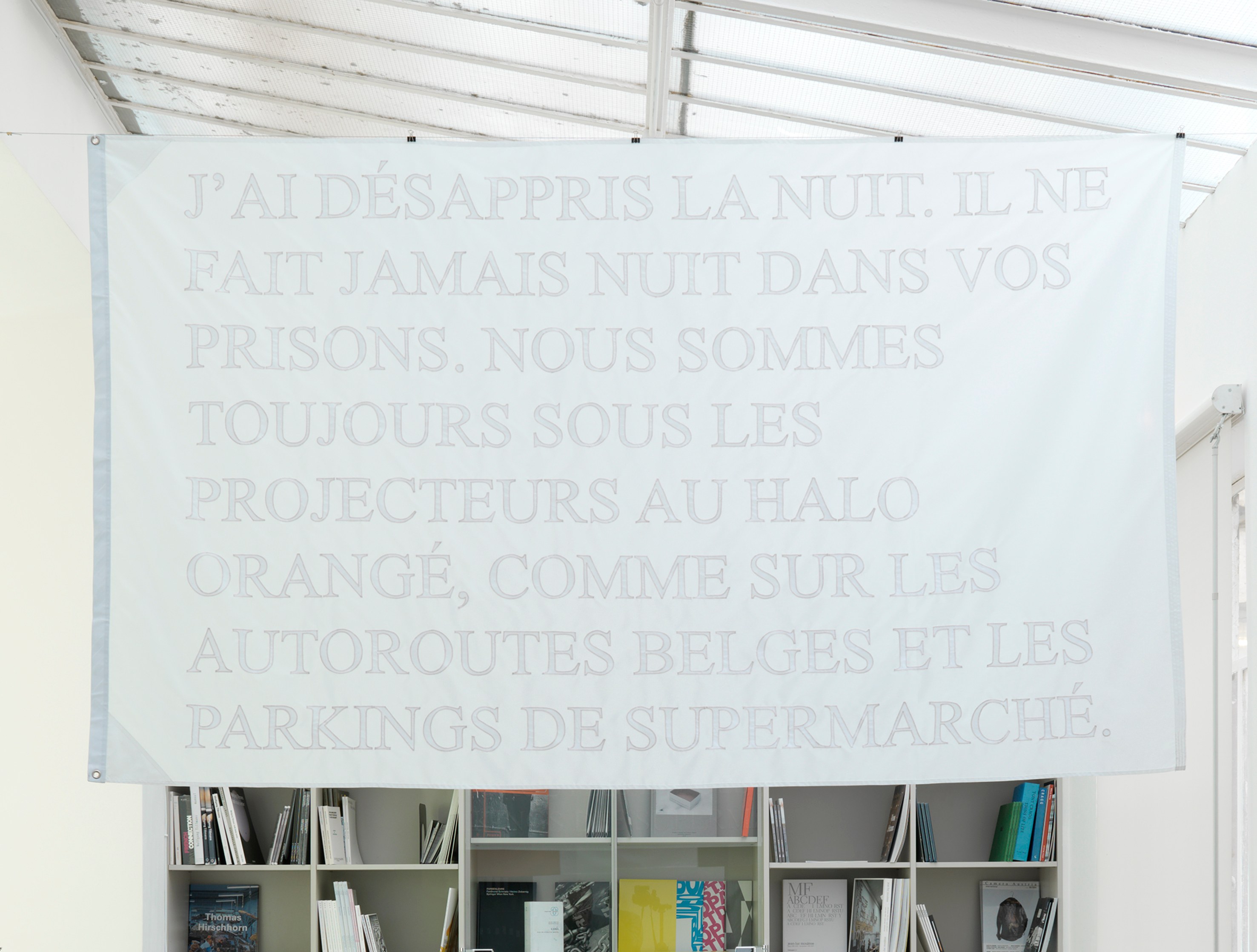 Claire Fontaine, Feux de détresse at Galerie Chantal Crousel, photo 16