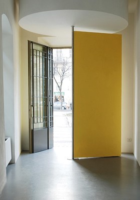 Image 1 of 21
