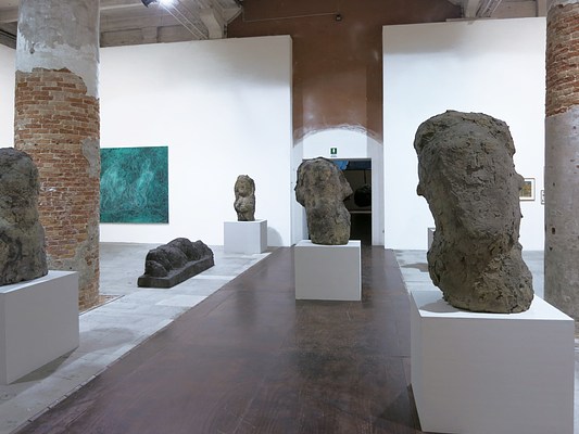Image 11 of 42