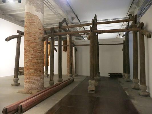 Image 5 of 27