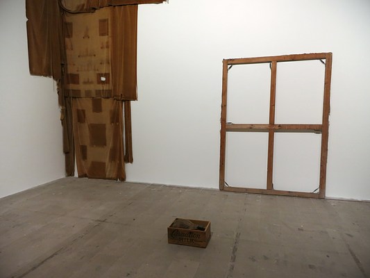 Image 7 of 27