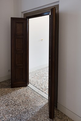 Image 2 of 40