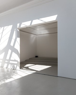 Image 1 of 21