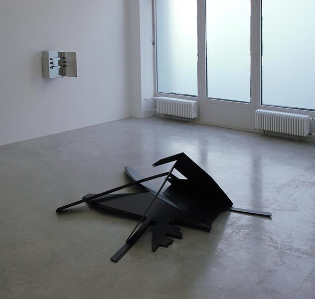 Harald Klingelhöller, Untitled at Okey Dokey Konrad Fischer, photo 2