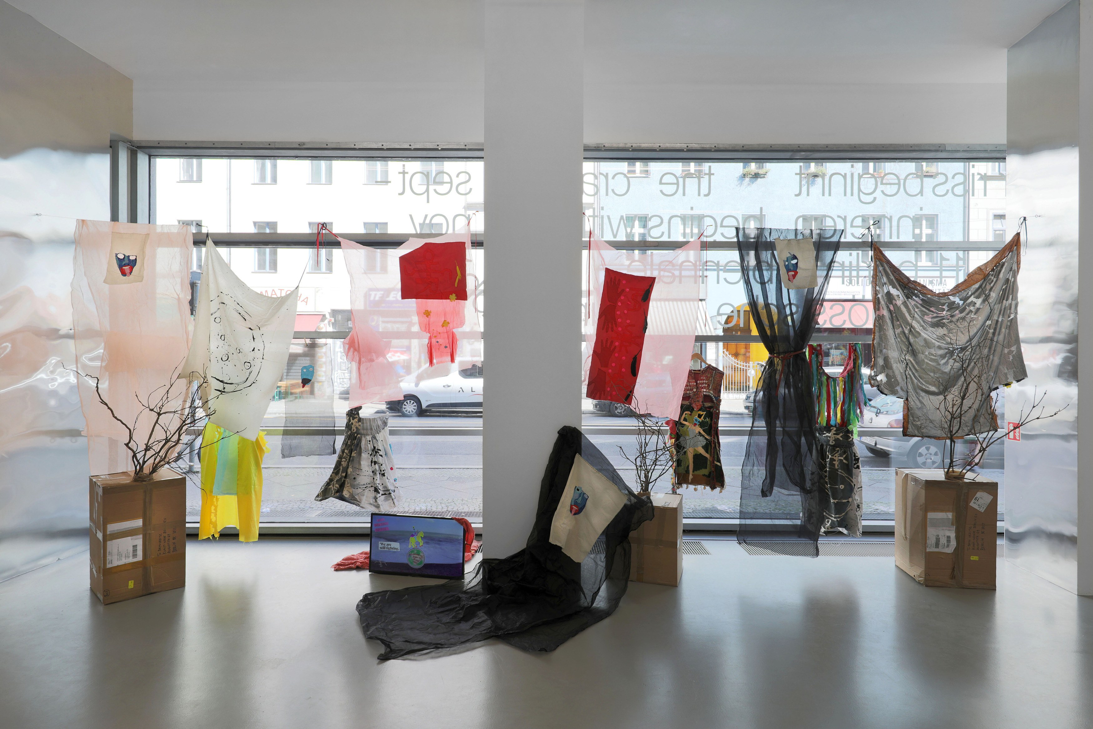 Edgar Calel, Naomi Rincón Gallardo, Storefront for Dissident Bodies at DAAD, photo 6