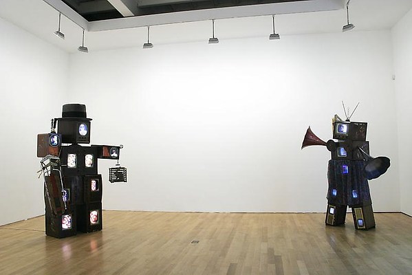 Image 4 of 22