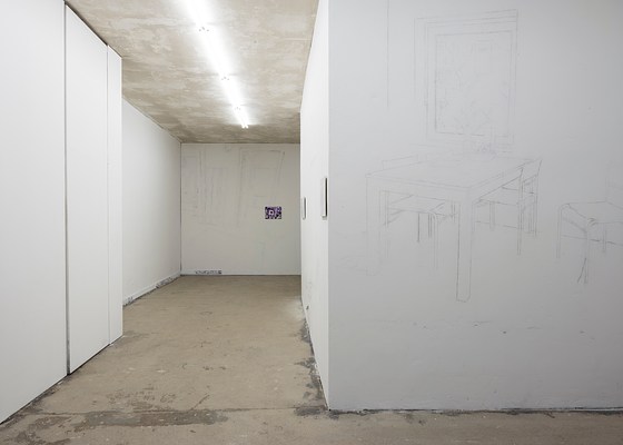 Image 4 of 32