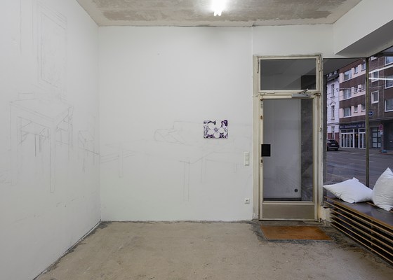 Image 1 of 32