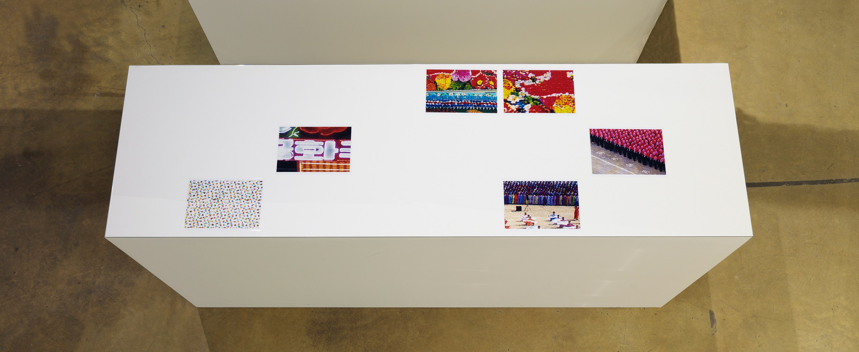 Sean Snyder, Untitled at Galerie Chantal Crousel, photo 7