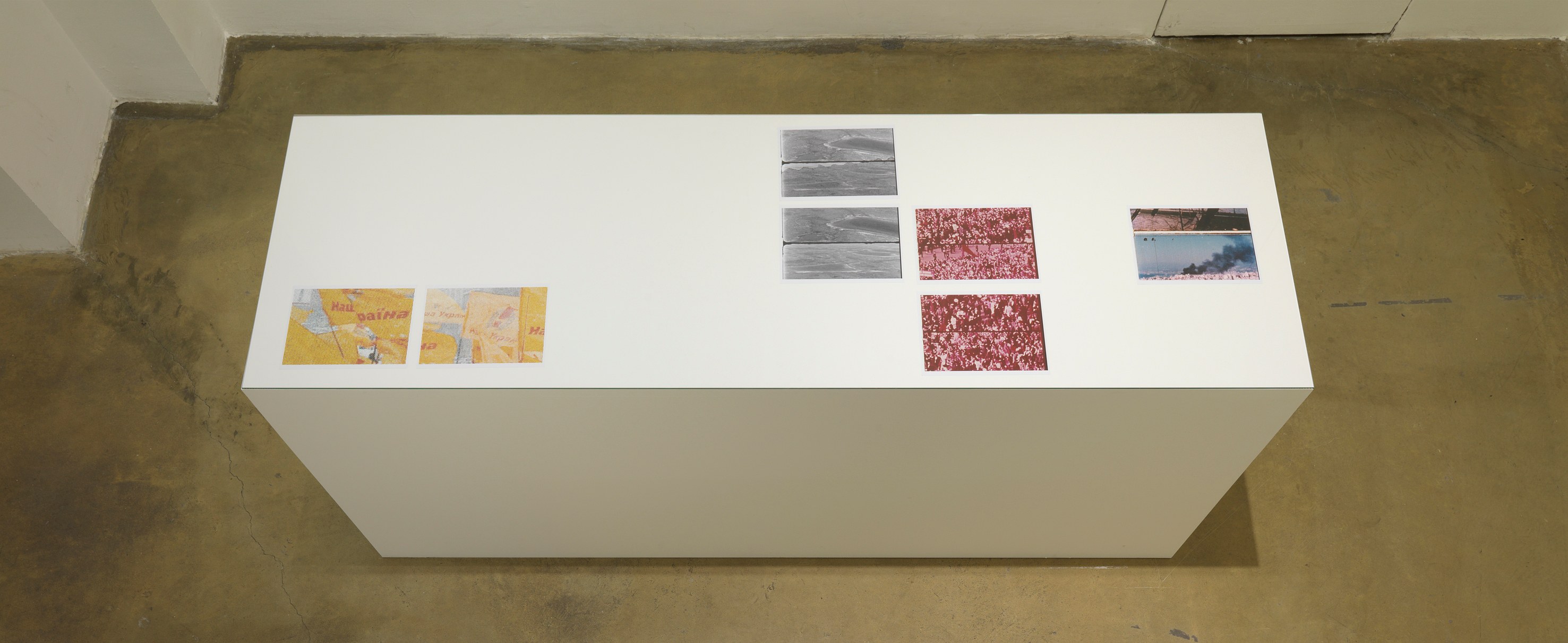 Sean Snyder, Untitled at Galerie Chantal Crousel, photo 8
